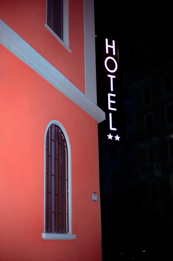 מילאנו Hotel Fioralba מראה חיצוני תמונה